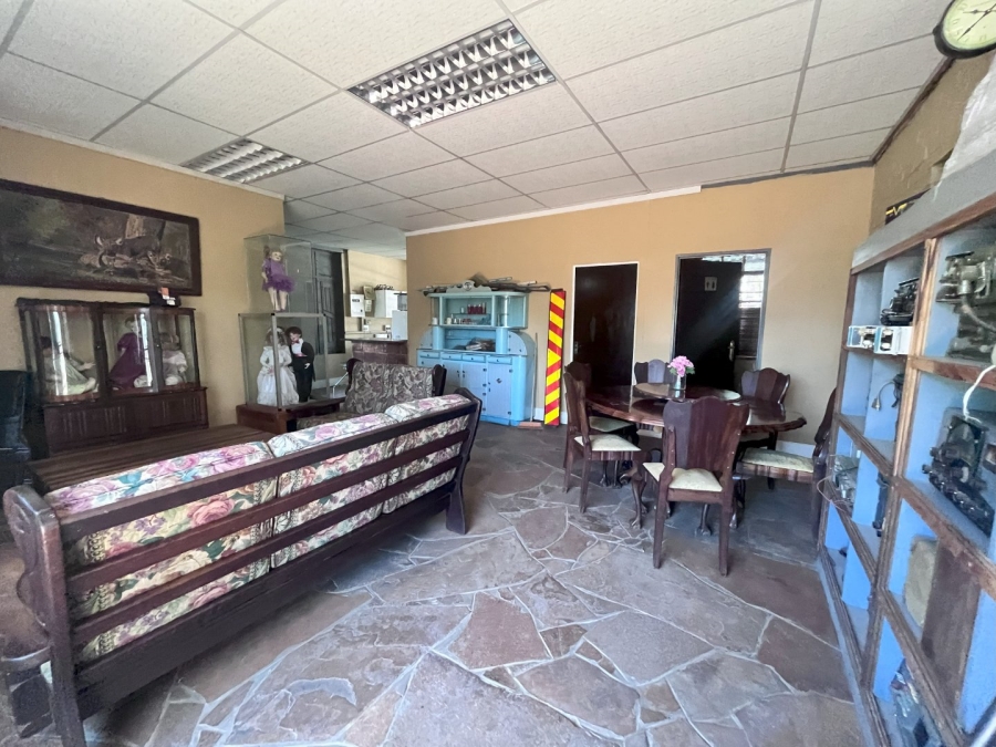 Commercial Property for Sale in Hamilton Free State